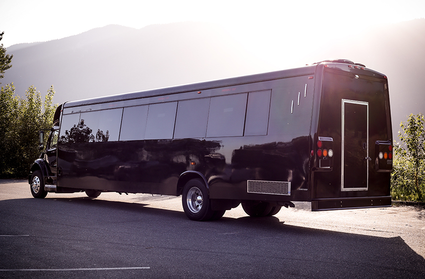FREIGHTLINER M2 LUXURY LIMO BUS