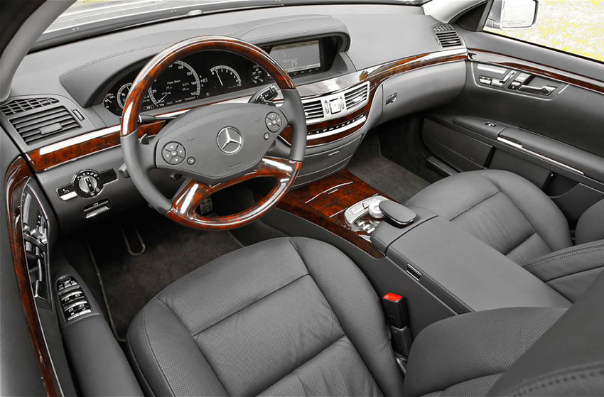 MERCEDES S550 4 MATIC SEDAN